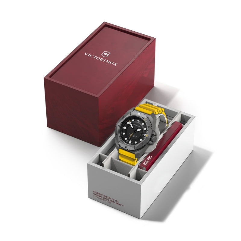 Victorinox Hommes Montre Jaune 241992-zoom-