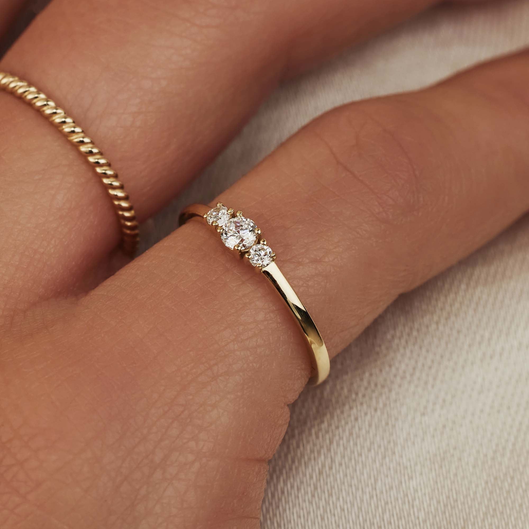 Isabel Bernard Rivoli Esmée 14 Carat Gold Ring IB330050-50