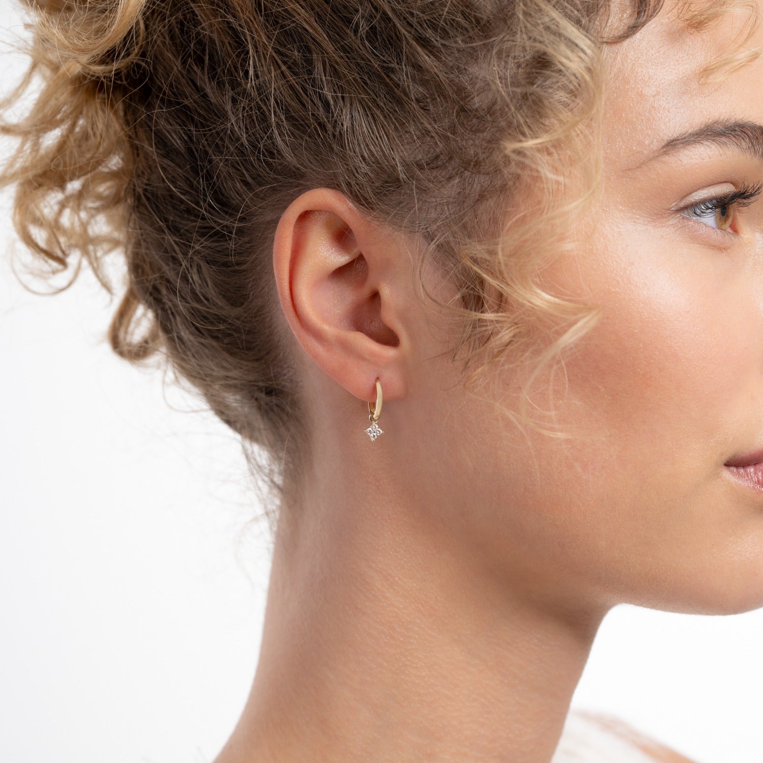 Isabel Bernard Le Marais Audrey 14 Karat Gold Hoop Earrings With Zirconia Stone IB360289