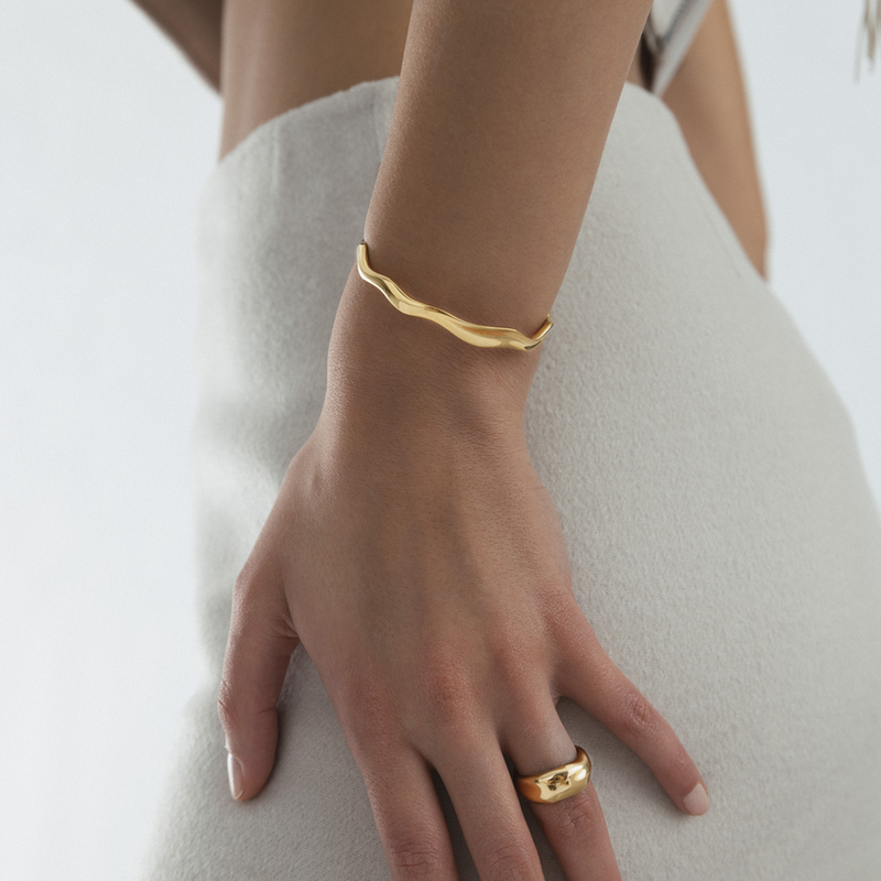 Mockberg Wavy Bolded Cuff Bracelet MB0173-zoom-