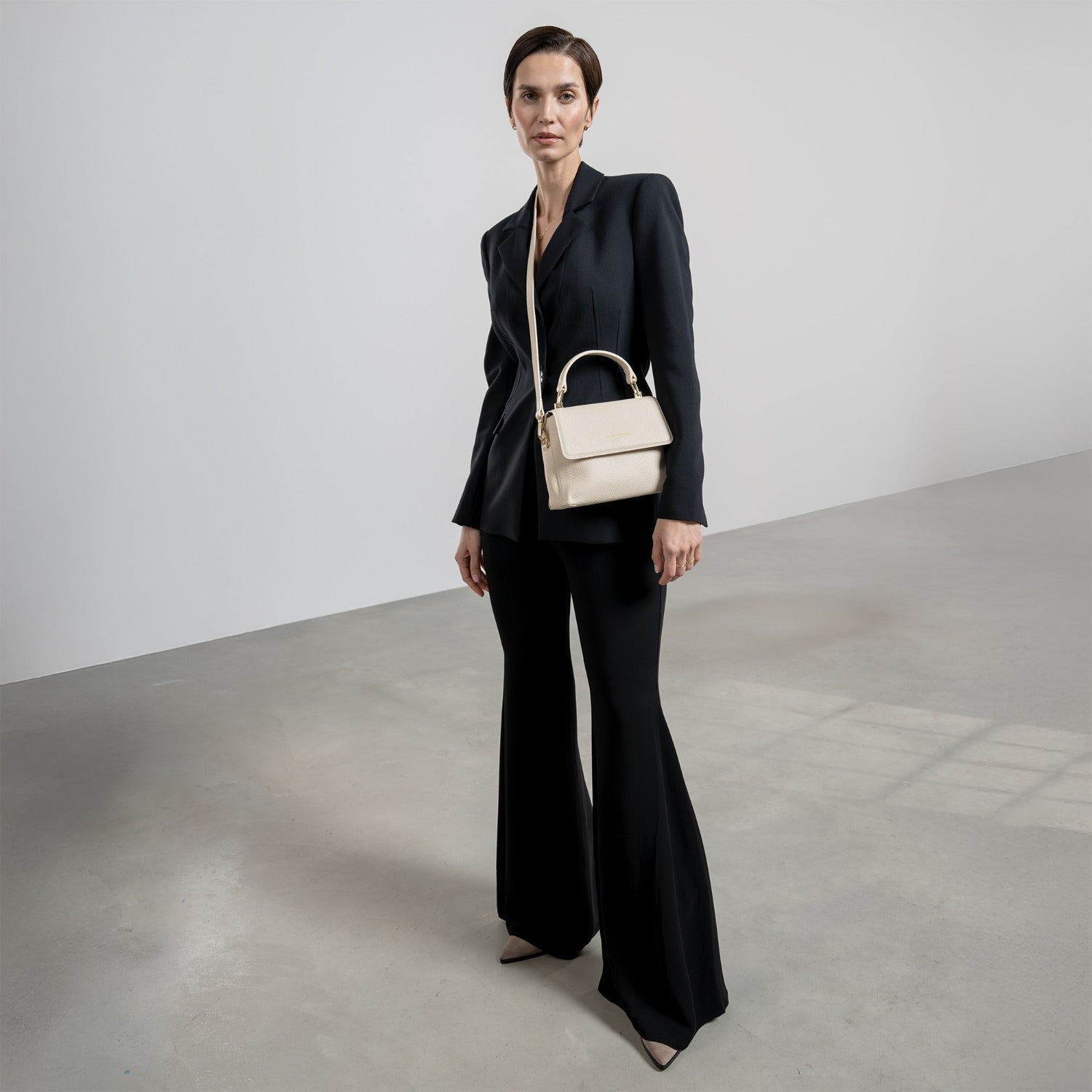 Isabel Bernard Femme Forte Heline Crème Leather Handbag IB21027