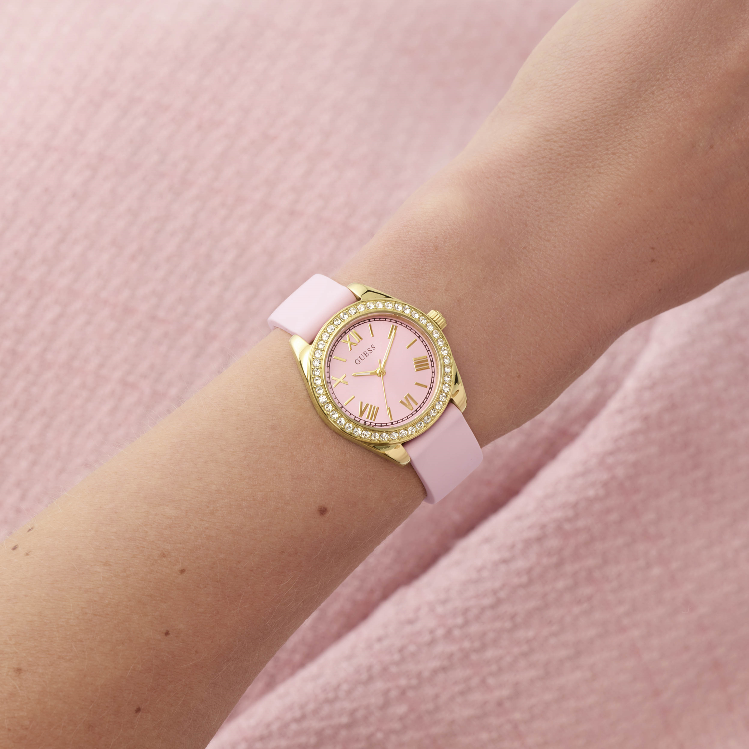 Guess Mini Luna Light Pink Women's Watch GW1000L2