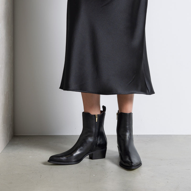 Isabel Bernard Bottes Amandine en cuir de veau noir IB53010-001-38-zoom-