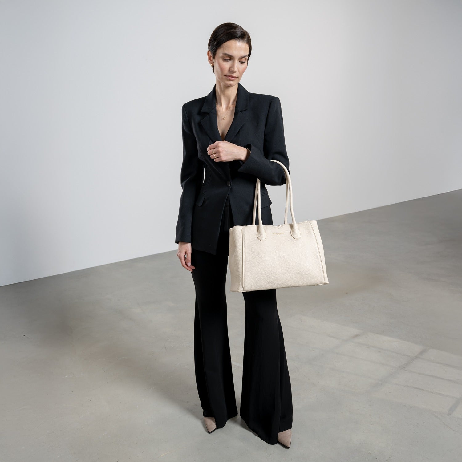 Isabel Bernard Honoré Cloe Crème Calfskin Leather Handbag IB25077