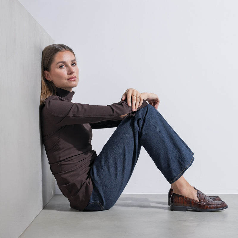 Isabel Bernard Mocassins Vendôme Blandine en cuir de veau marron croco IB51015-230-37-zoom-