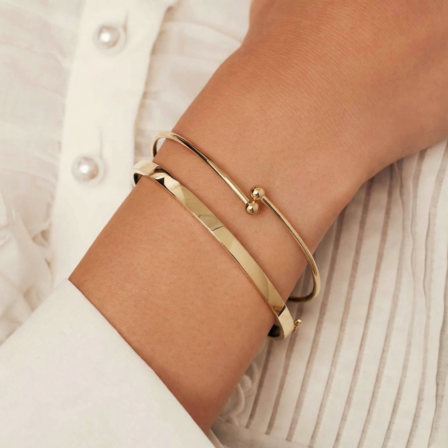 Isabel Bernard Monceau Mirell 14-carat gold bangle IB320135