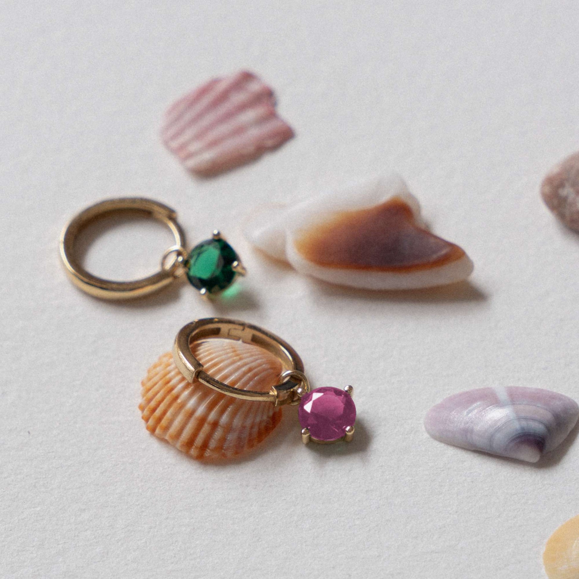 Violet Hamden Venus 925 Sterling Zilveren Goudkleurige Creolen Met Geboortesteen VH360017-MAR