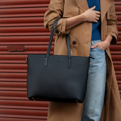 Violet Hamden Essential Bag Black Shopper VH25036-801