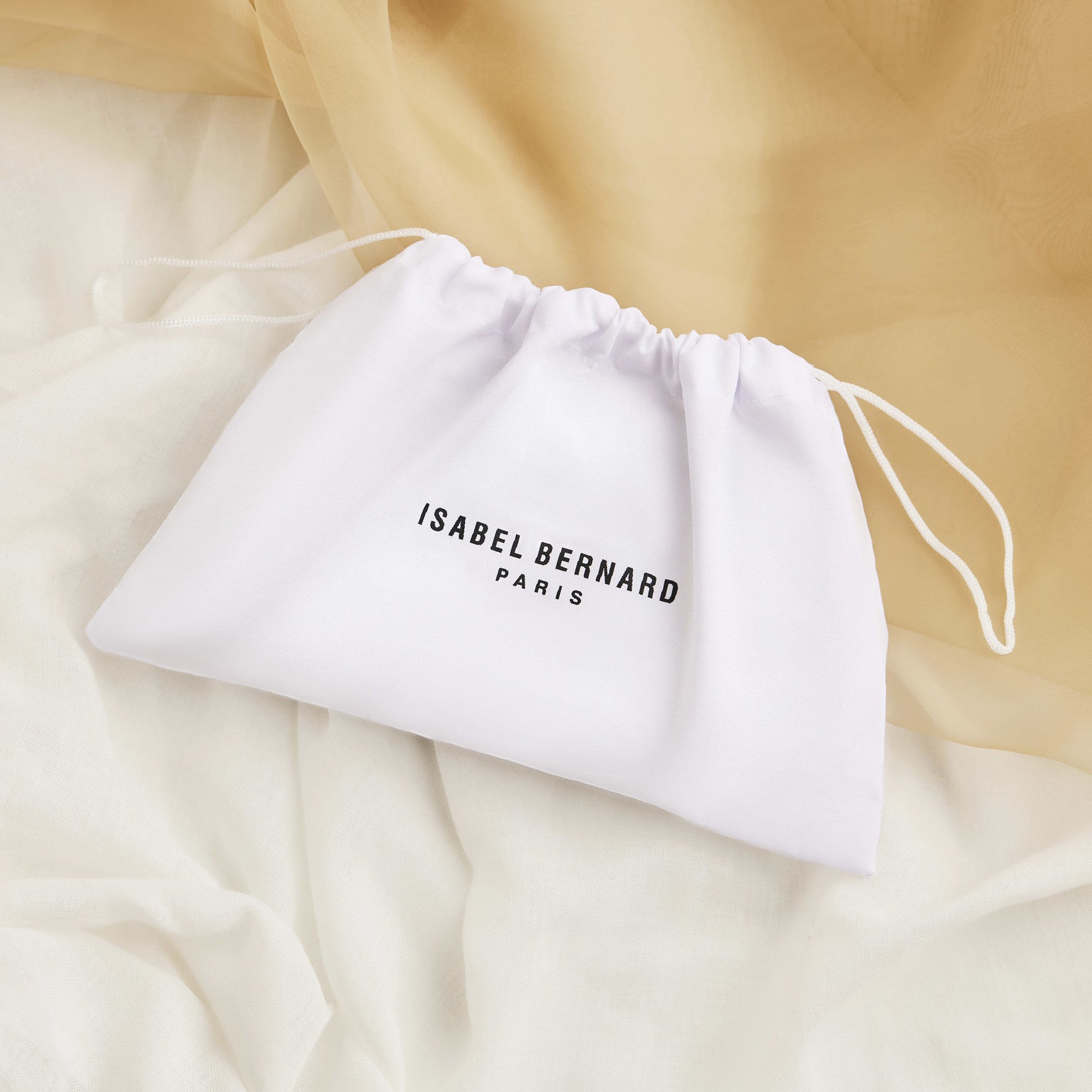 Isabel Bernard Honoré Léa Beige Calfskin Zip Wallet IB23012