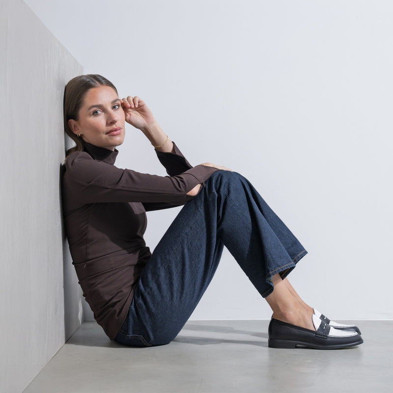 Isabel Bernard Mocassins Vendôme Blandine en cuir de veau noir et blanc IB51015-10176-37-zoom-