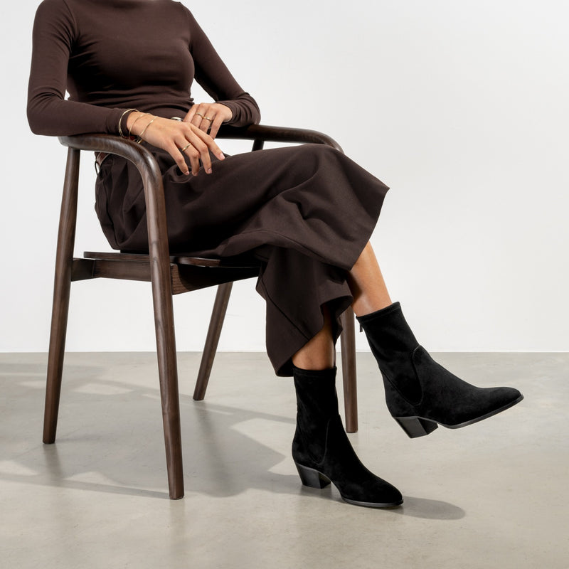 Isabel Bernard Vendôme Ines Bottines stretch noires en daim IB53013-101-37-zoom-